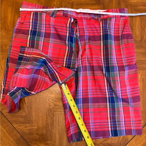 Men’s RLX plaid golf shorts - Picture 3 of 5